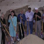 Groundbreaking02.jpg